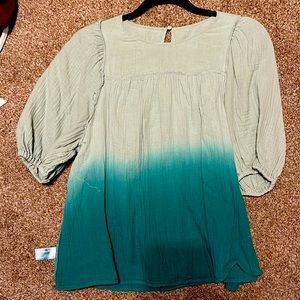 Universal thread with balloon sleeves